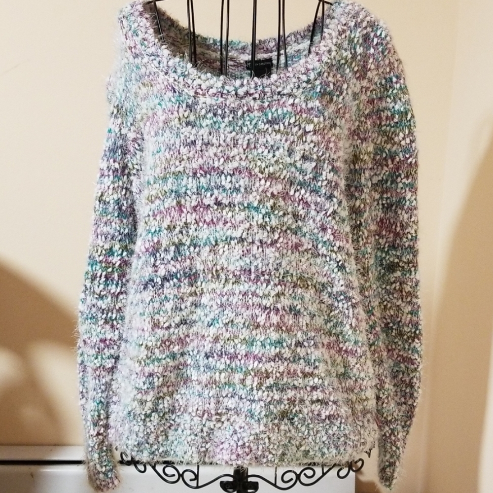 New Directions scoop neck sweater size L